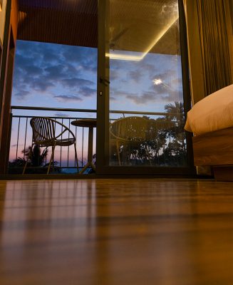 balcony